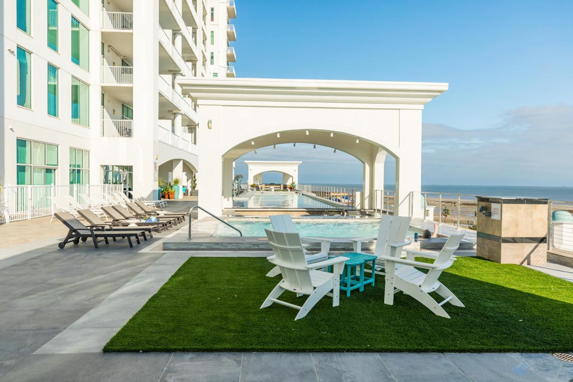 Emerald By The Sea Retreat Галвестън Екстериор снимка