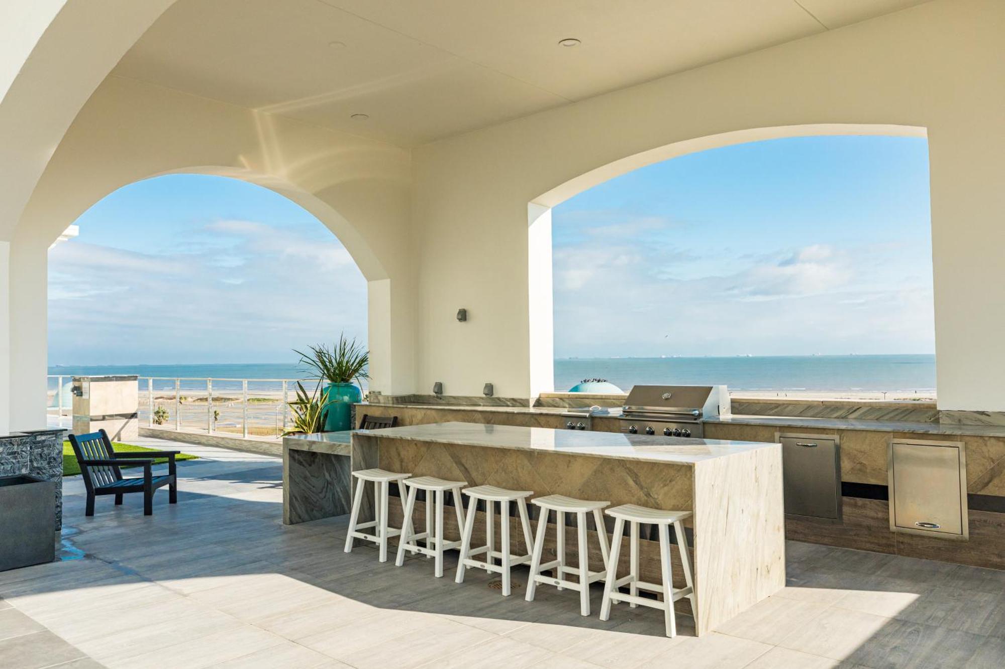 Emerald By The Sea Retreat Галвестън Стая снимка